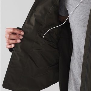 Lulu Lemon Fashion Rain Jacket